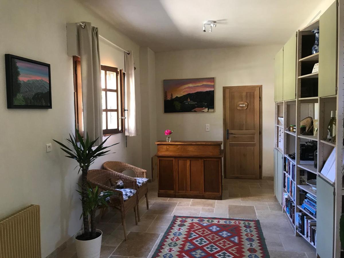 La Perle Des Montagnes - Bed And Breakfast - Chambre D Hote 베르네-레-방 외부 사진